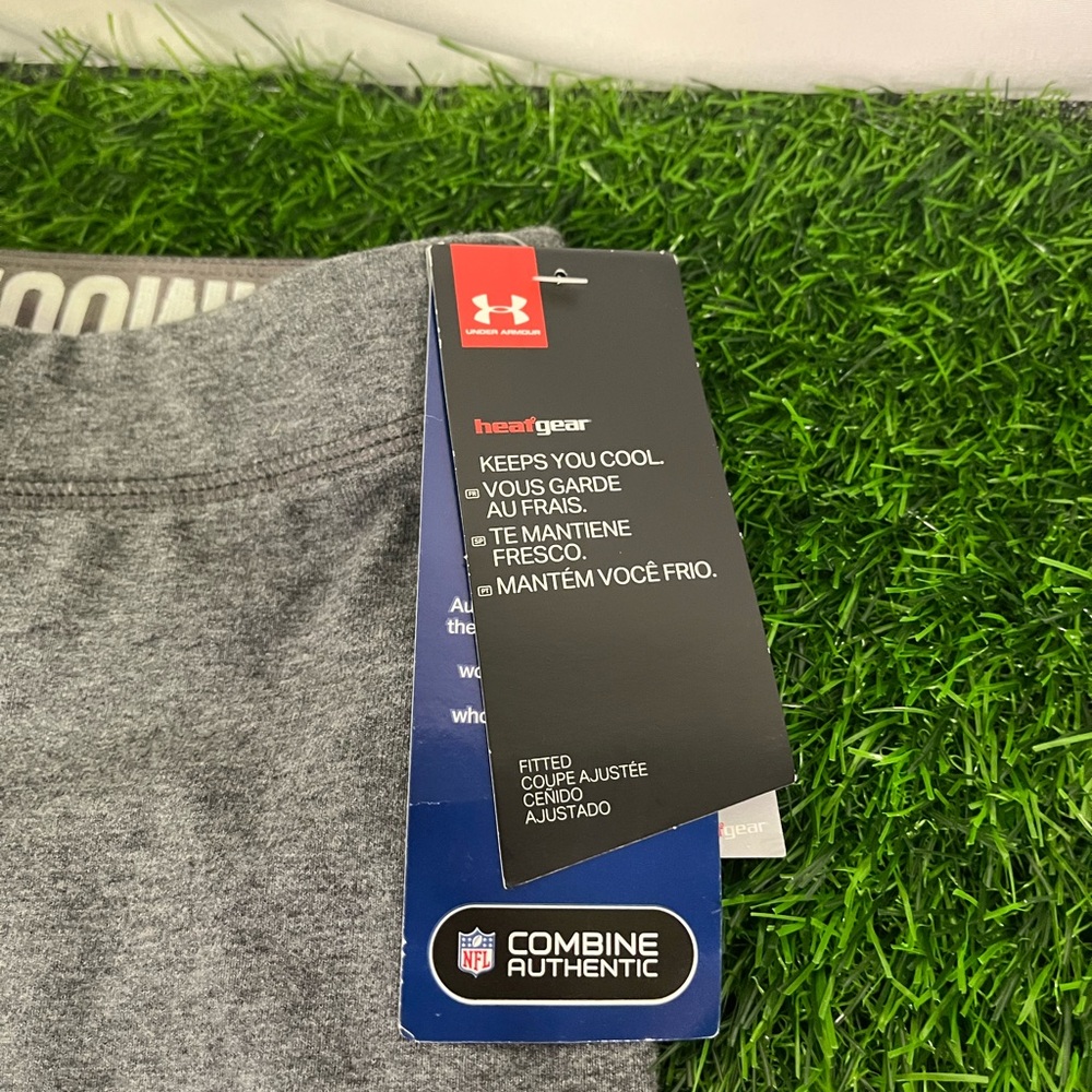 Under Armour NFL New England Patriots Women's HeatGear Ankle Leggings SZ. S - Picture 3 of 15